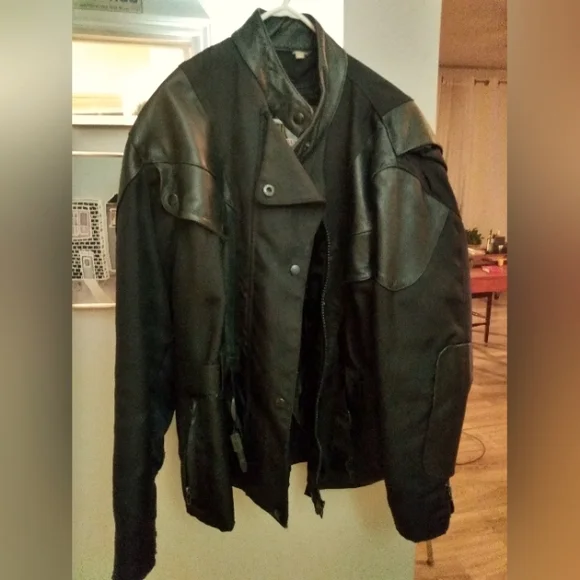 Motorcycle jacket - Picture 3 of 8